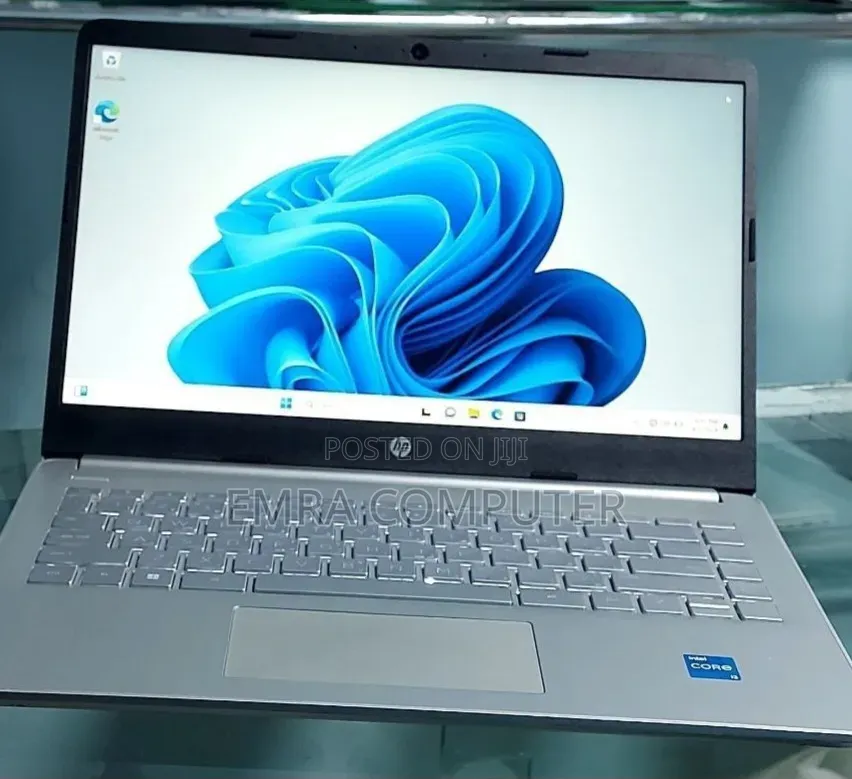New Laptop HP 8GB Intel Core i3 SSD 256GB