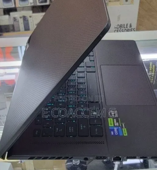 New Laptop Asus 16GB Intel Core i7 SSD 512GB