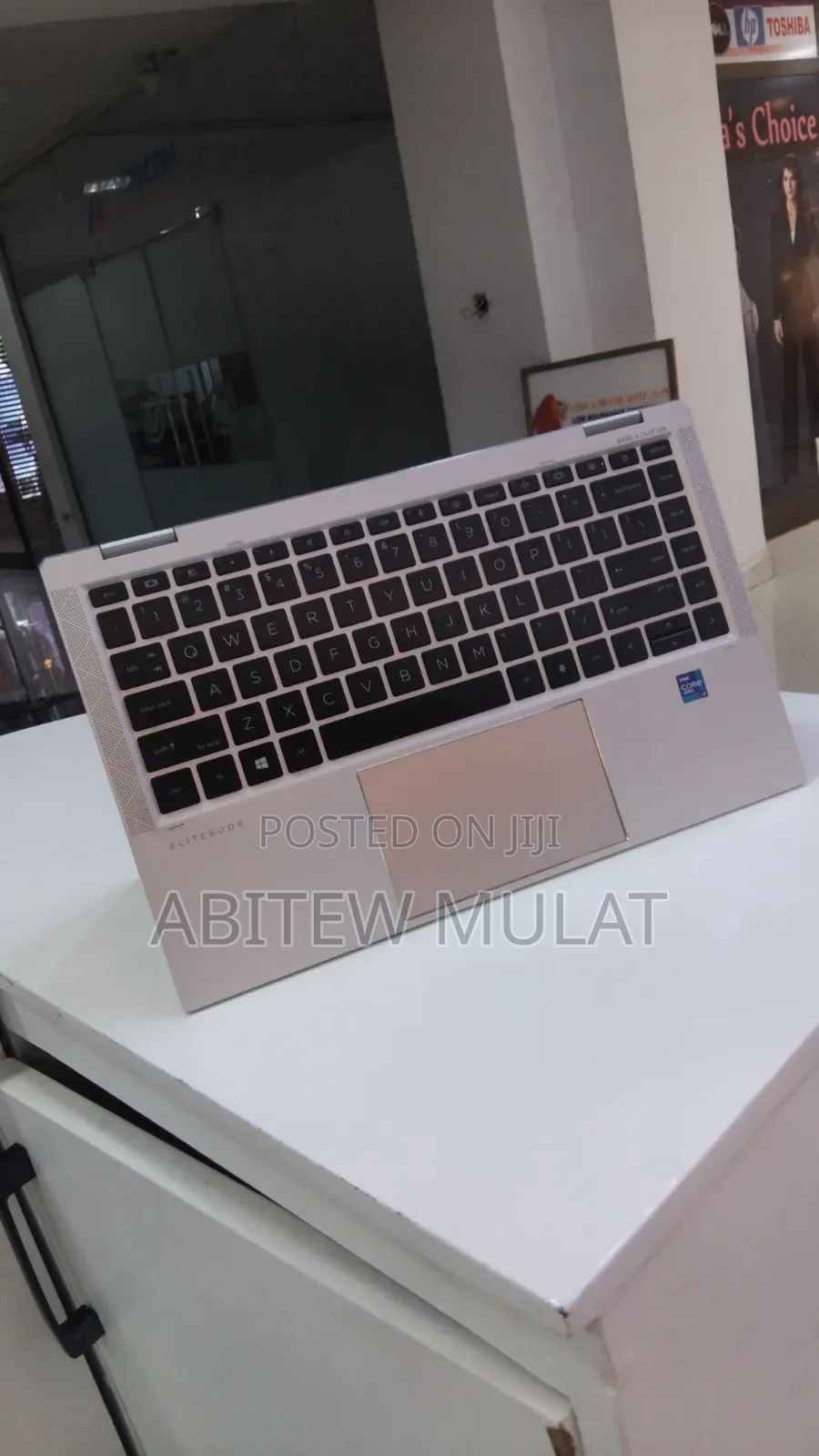 New Laptop HP EliteBook 1040 G8 16GB Intel Core i7 SSD 512GB