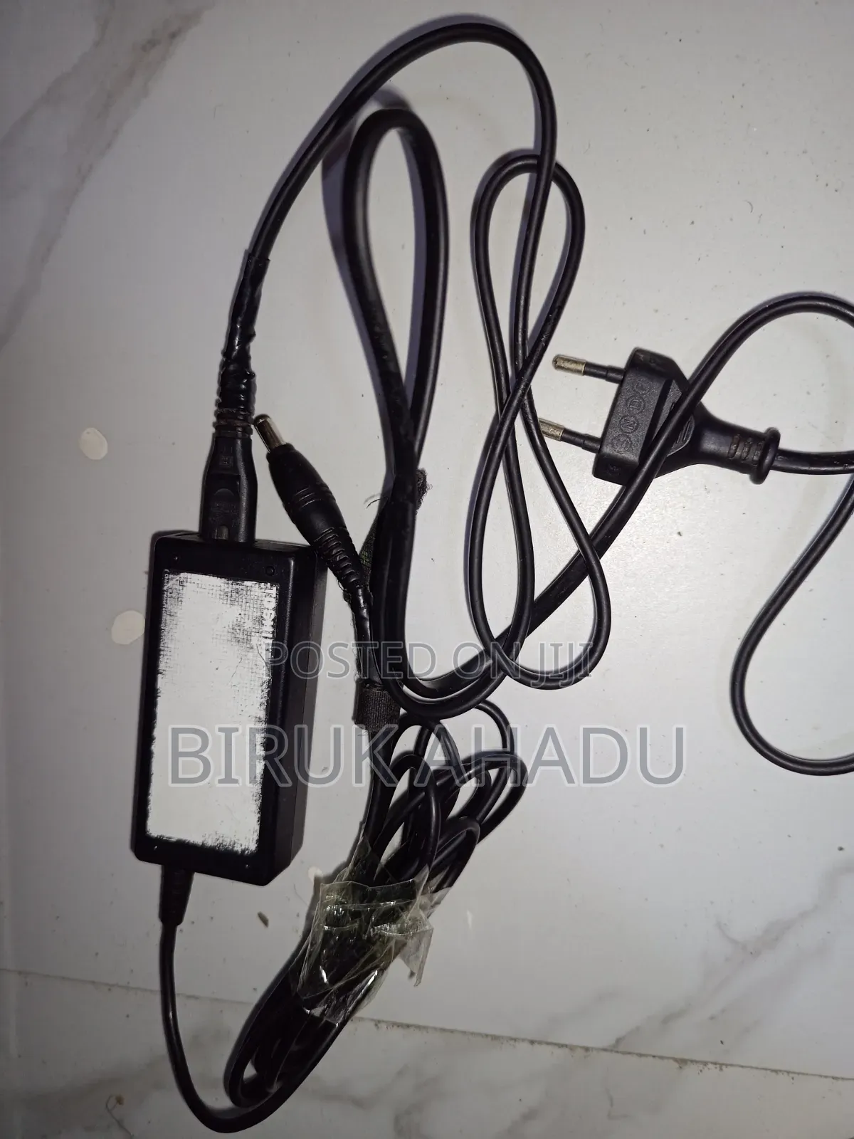 Toshiba Charger