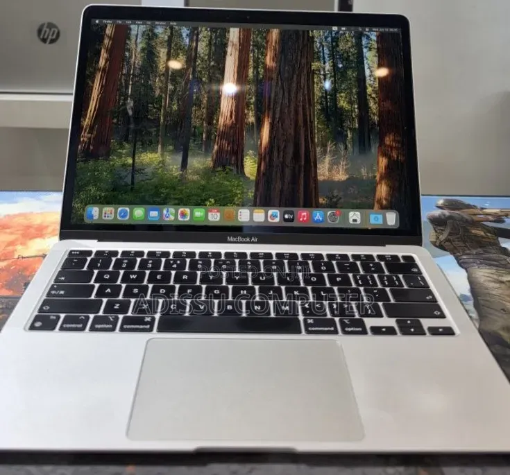 New Laptop Apple MacBook Air 2020 M1 8GB Apple M1 SSD 256GB