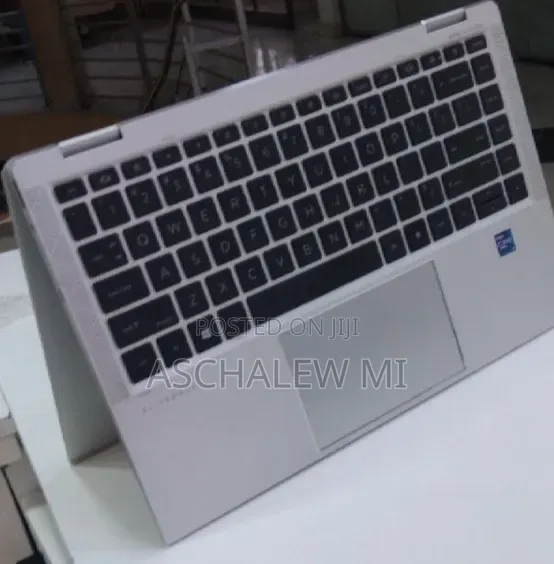 New Laptop HP EliteBook 1040 G8 16GB Intel Core i7 SSD 512GB
