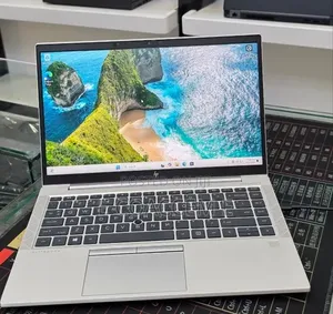 New Laptop HP 16GB AMD Ryzen 5 SSD 512GB