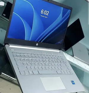 New Laptop HP 8GB Intel Core i3 SSD 256GB