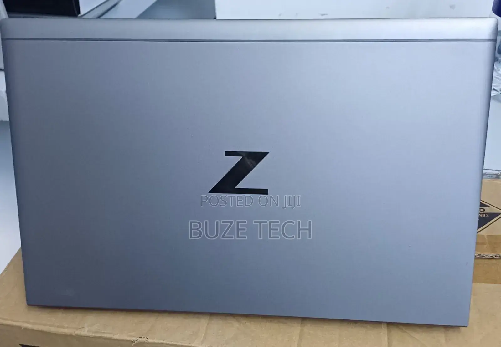 New Laptop HP ZBook Firefly G8 16GB Intel Core i7 SSD 512GB