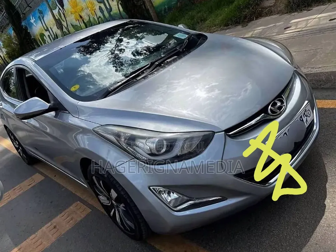 Hyundai Avante 2013 Silver