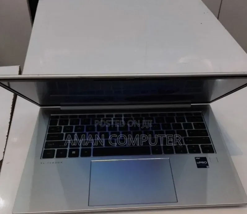 New Laptop HP EliteBook 840 G10 16GB Intel Core i7 SSD 512GB