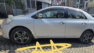 Toyota Belta 2007 Silver