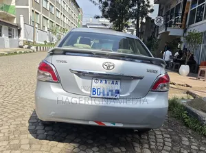 Toyota Belta 2007 Silver