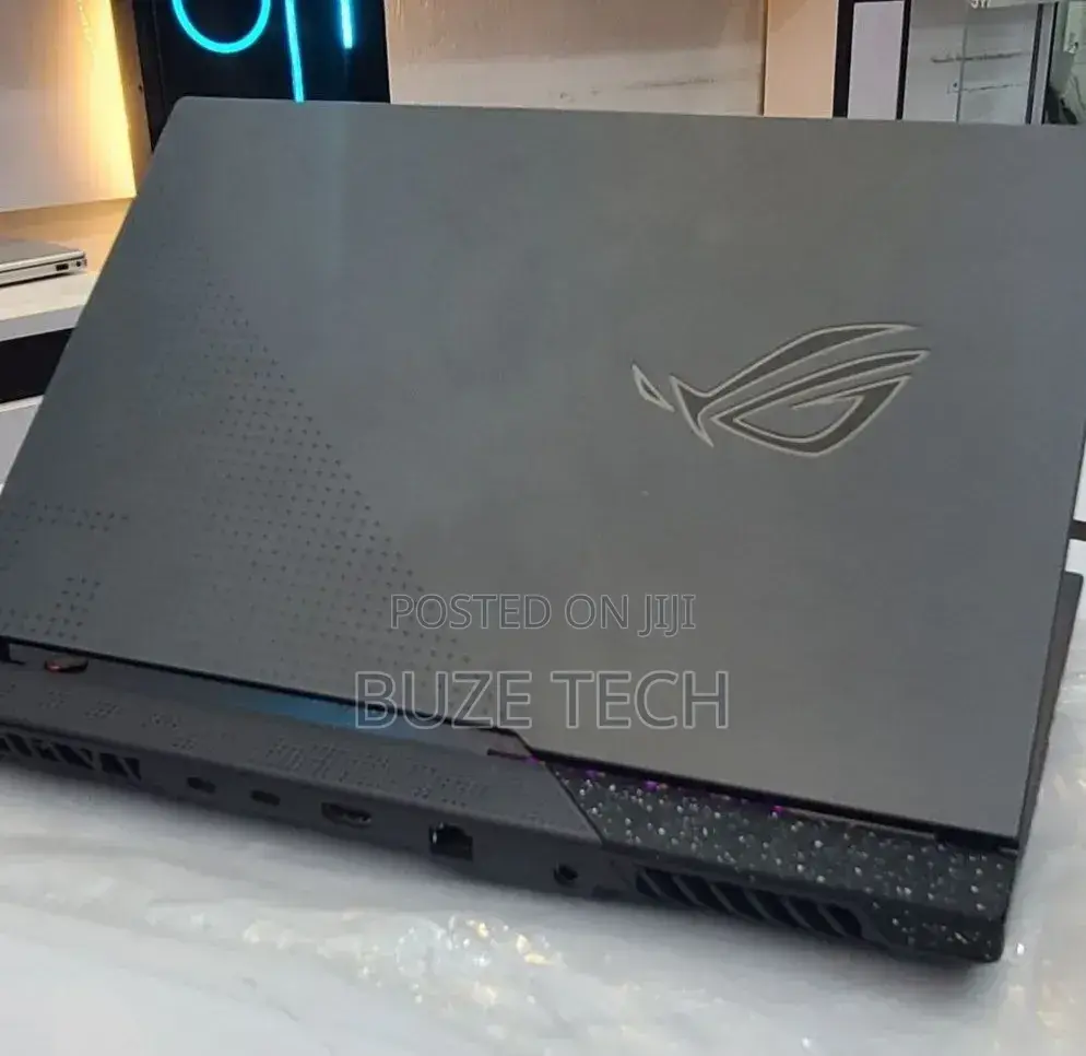 New Laptop Asus 16GB AMD Ryzen 7 SSD 512GB