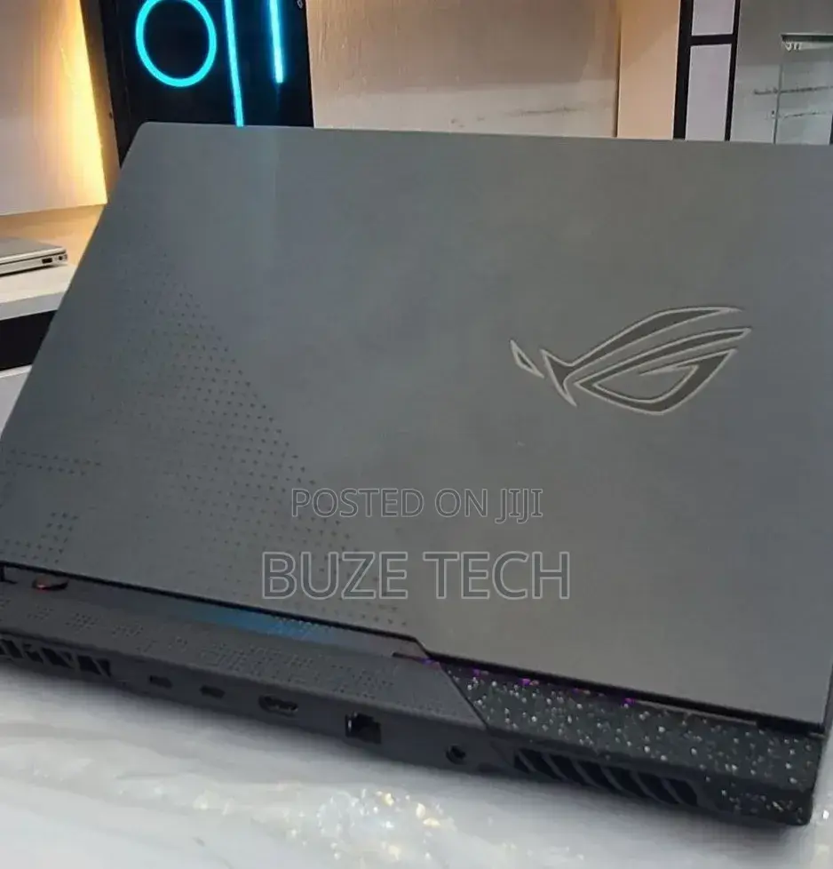 New Laptop Asus 16GB AMD Ryzen 7 SSD 512GB