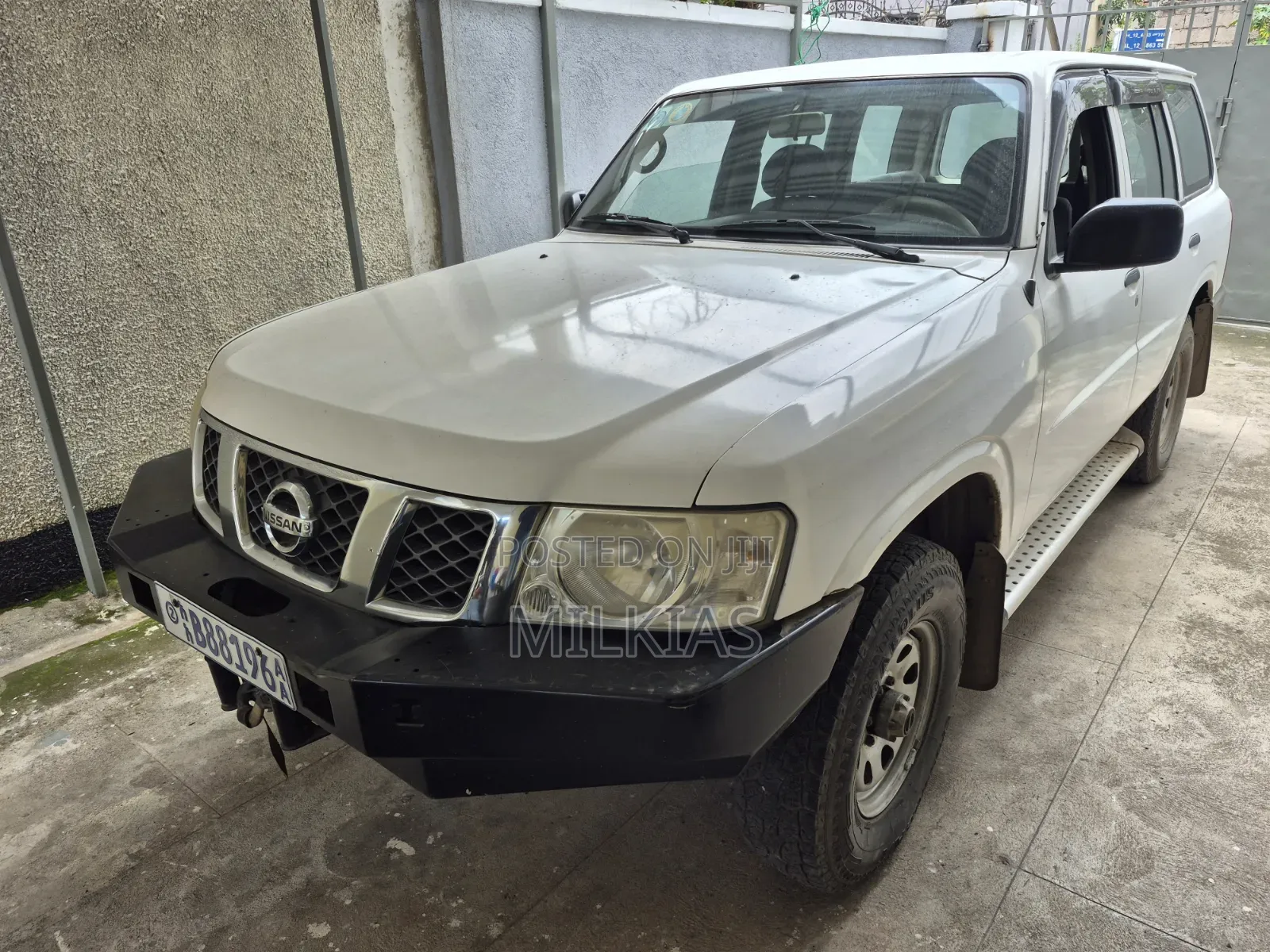 Nissan Patrol 2010 White