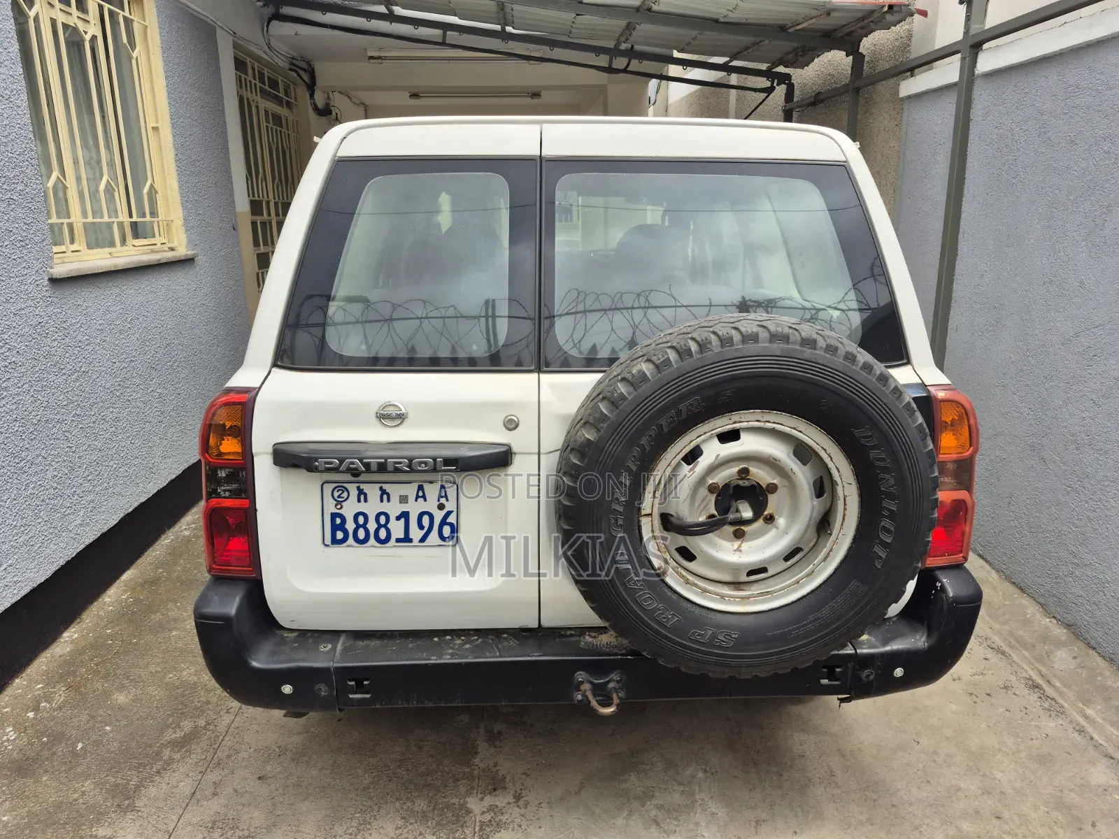 Nissan Patrol 2010 White