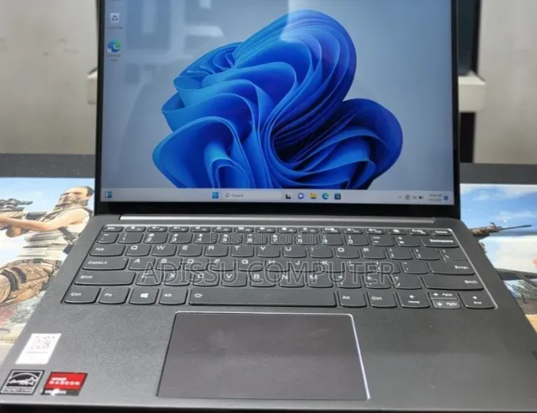 New Laptop Lenovo Yoga Pro 9i Aura Edition 16GB AMD Ryzen 7 SSD 512GB