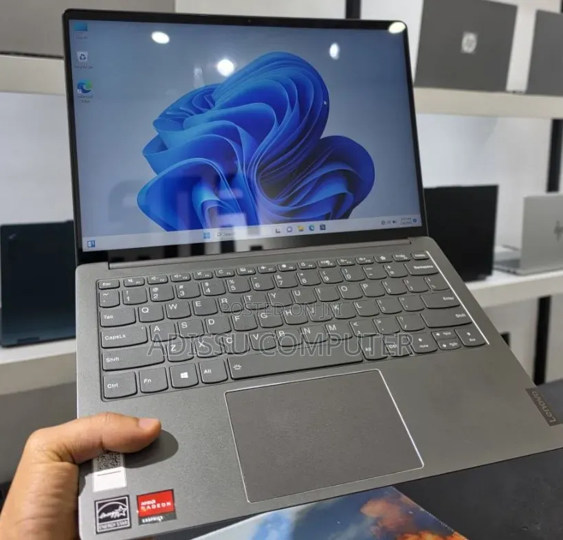 New Laptop Lenovo Yoga Pro 9i Aura Edition 16GB AMD Ryzen 7 SSD 512GB