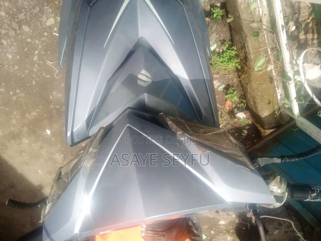 Bajaj 2022 Black