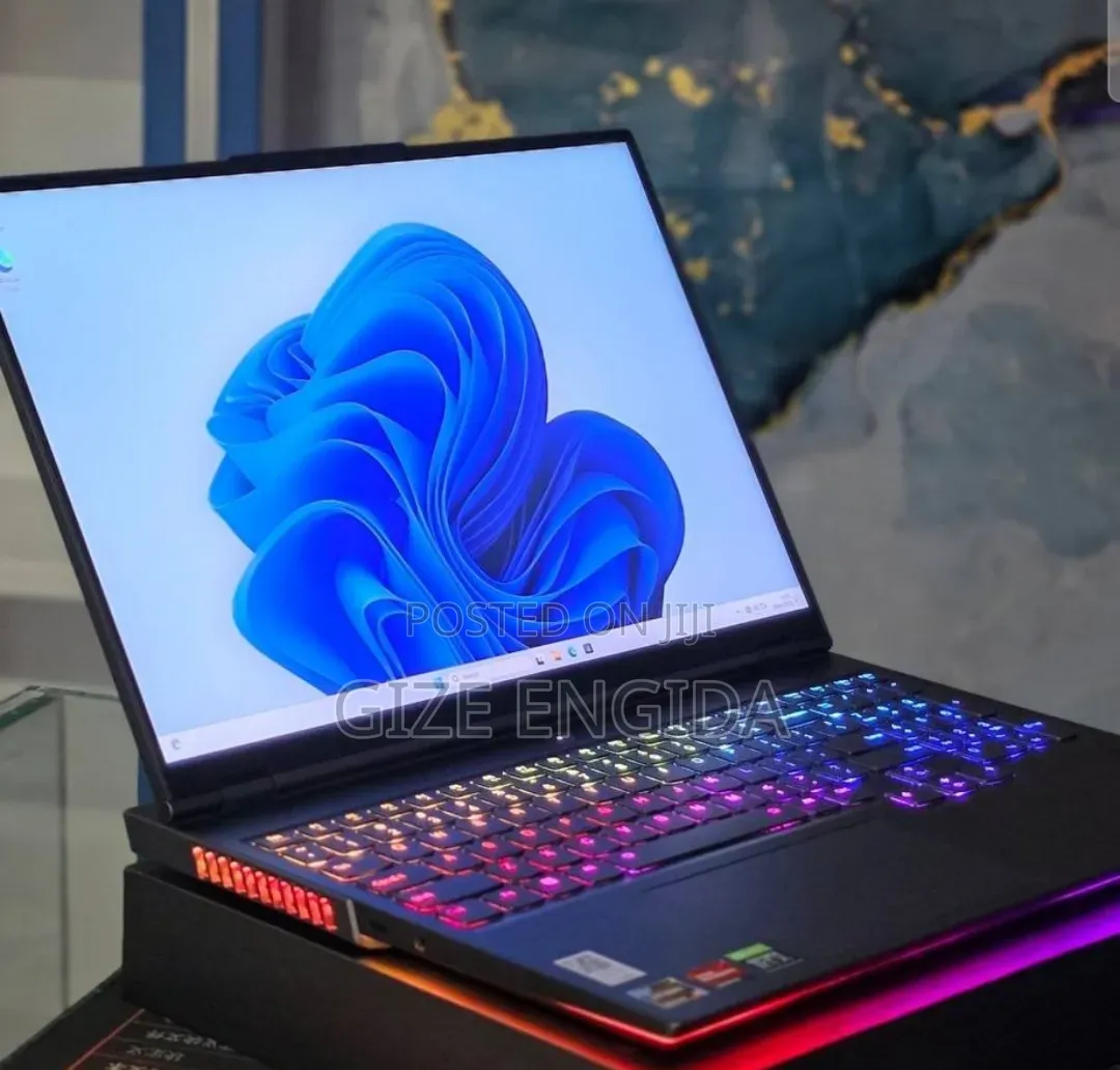 New Laptop Lenovo Legion 9 32GB AMD Ryzen 7 SSD 1T