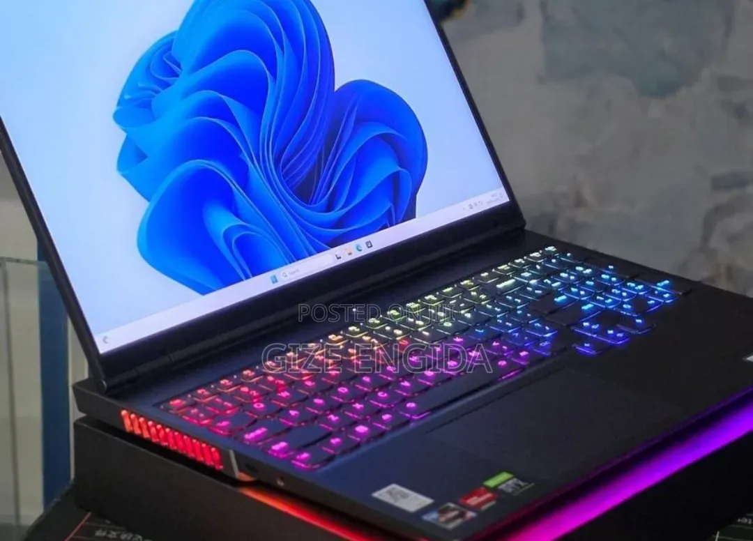 New Laptop Lenovo Legion 9 32GB AMD Ryzen 7 SSD 1T
