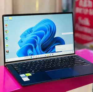 New Laptop Asus Zenbook 14 16GB Intel Core i7 SSD 512GB