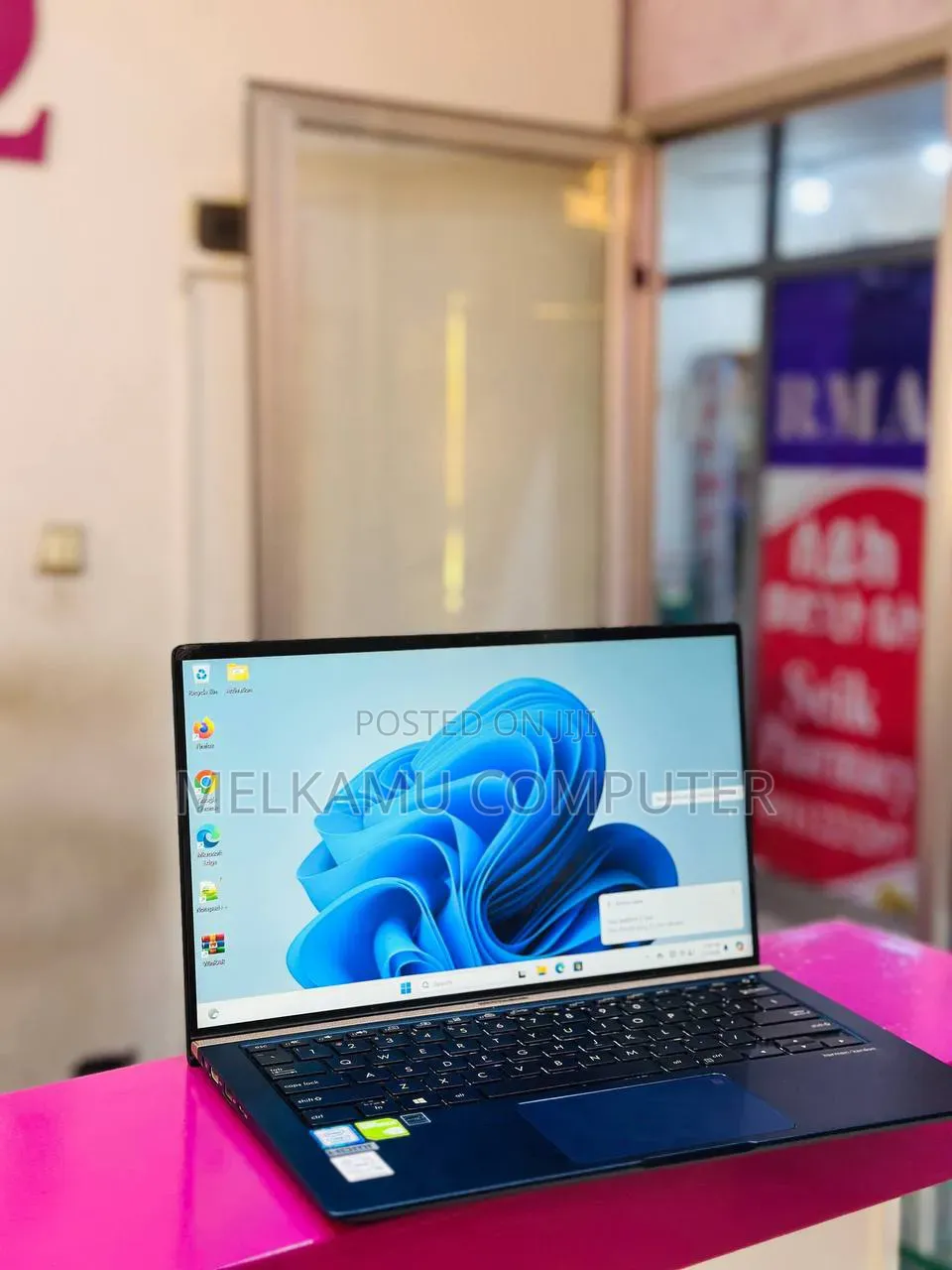 New Laptop Asus Zenbook 14 16GB Intel Core i7 SSD 512GB