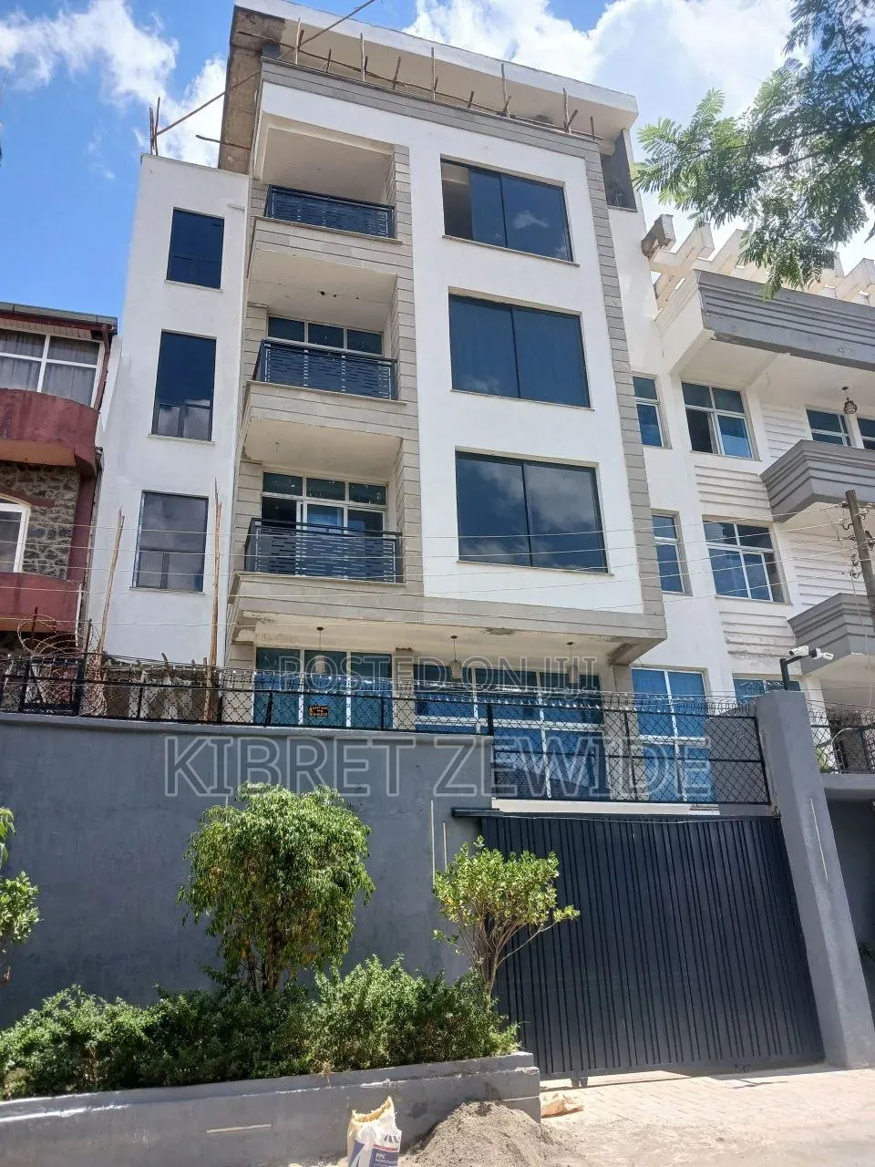 Furnished 9bdrm House in Kibert Zewdie, Yeka for rent