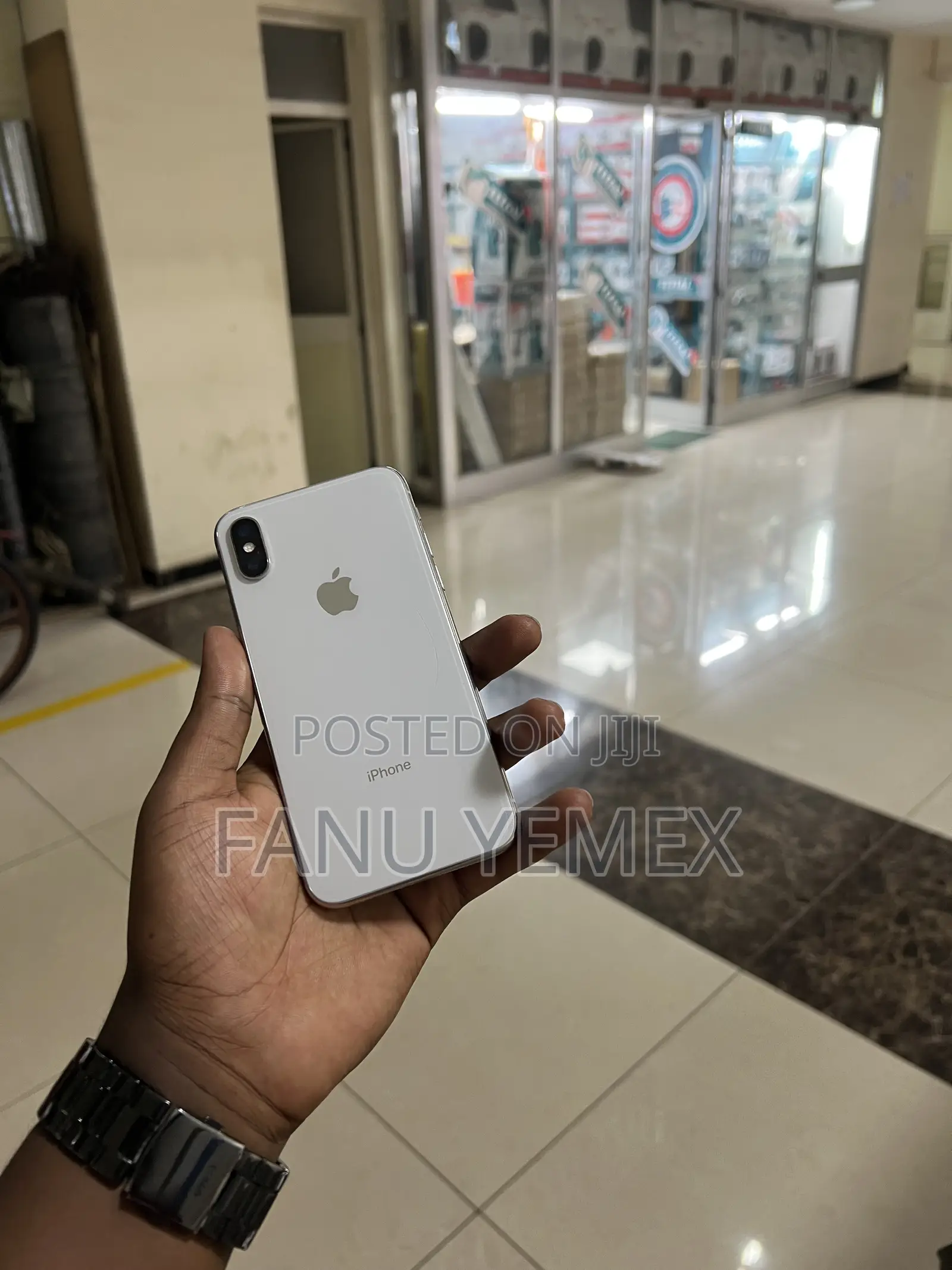 Apple iPhone X 256 GB White
