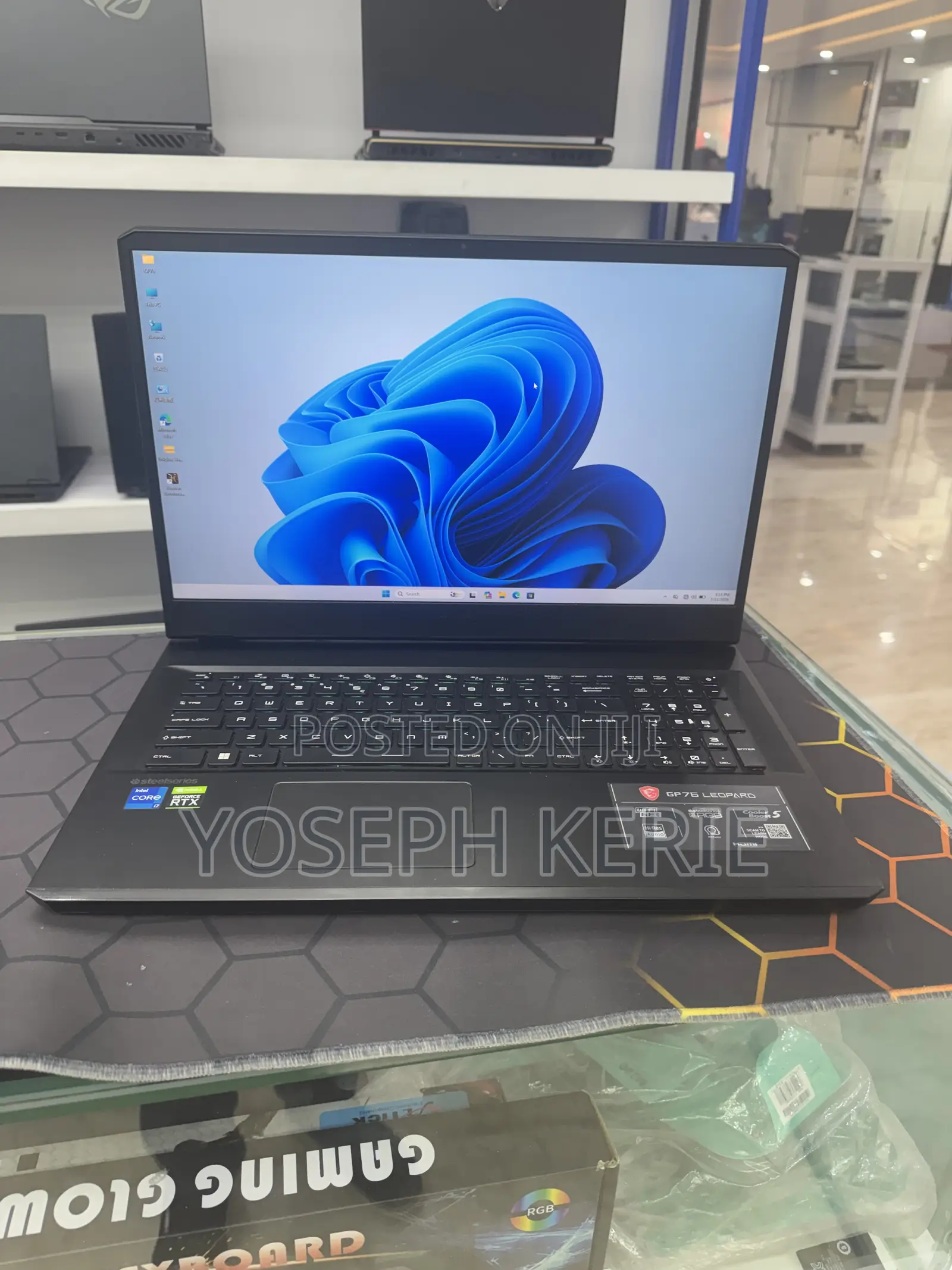 New Laptop MSI GP75 Leopard 16GB Intel Core i7 SSD 1T
