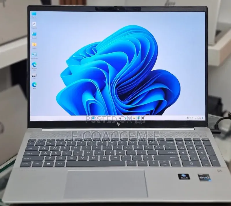 New Laptop HP 16GB Intel Core i7 SSD 1T