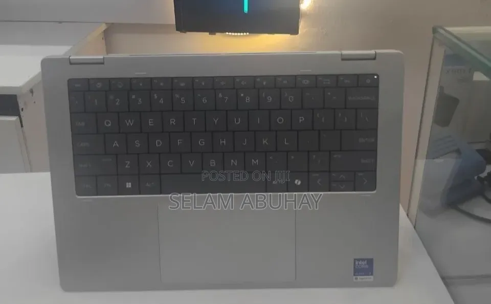 New Laptop HP OmniBook 7 14" 8GB Intel Core Ultra 7 SSD 1T