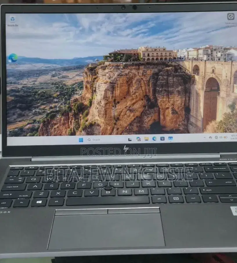 New Laptop HP Zbook Fury 15 G7 16GB Intel Core i7 SSD 512GB