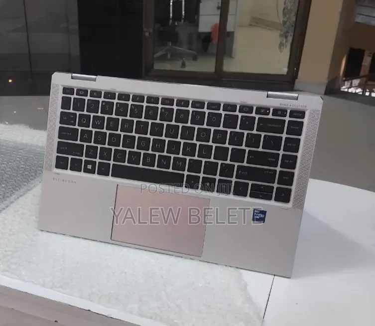 New Laptop HP EliteBook 1040 G8 16GB Intel Core i7 SSD 512GB