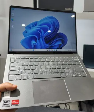 New Laptop Lenovo IdeaPad Y480 16GB AMD Ryzen 7 SSD 512GB