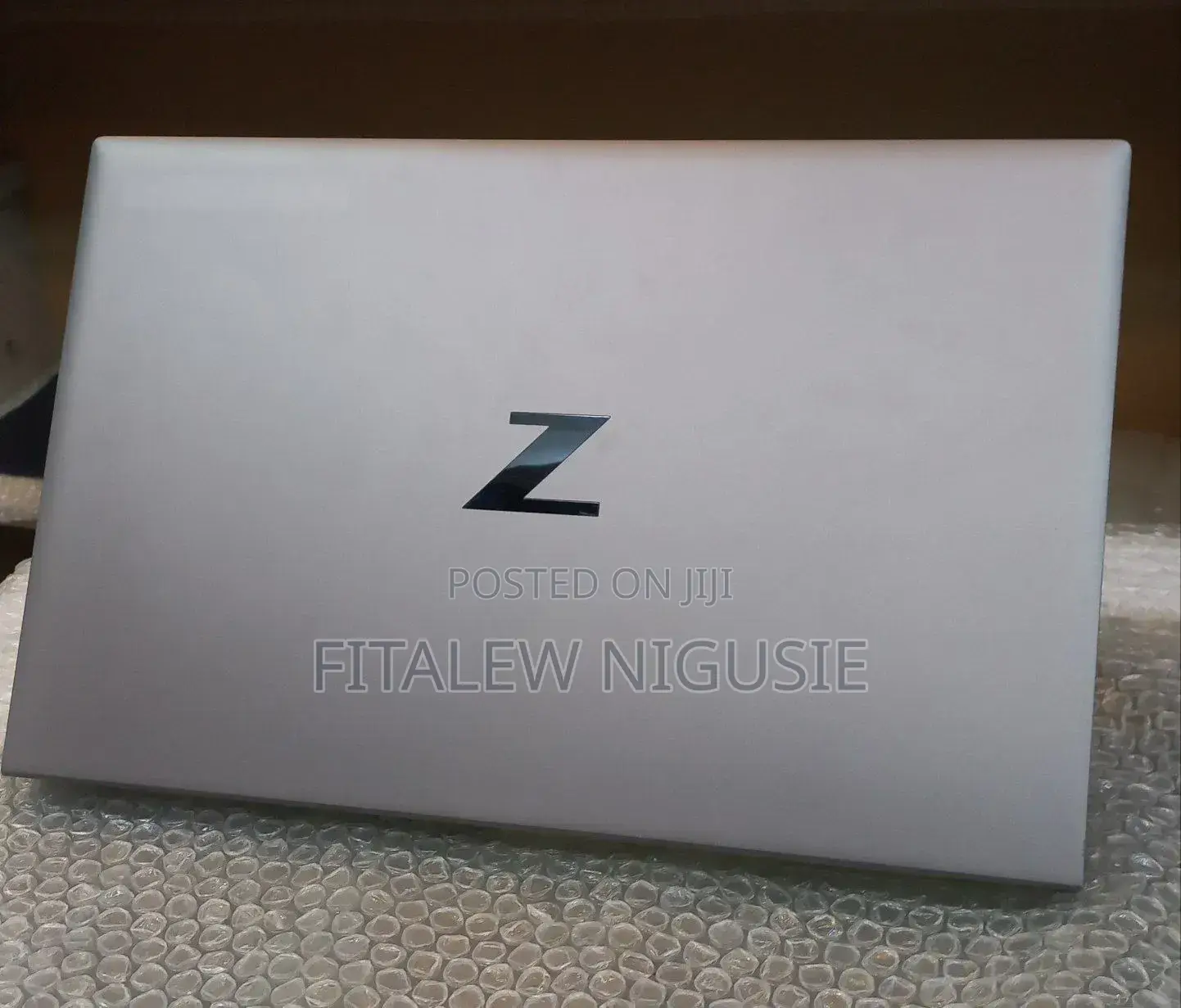 New Laptop HP ZBook Firefly G8 16GB Intel Core i7 SSD 512GB
