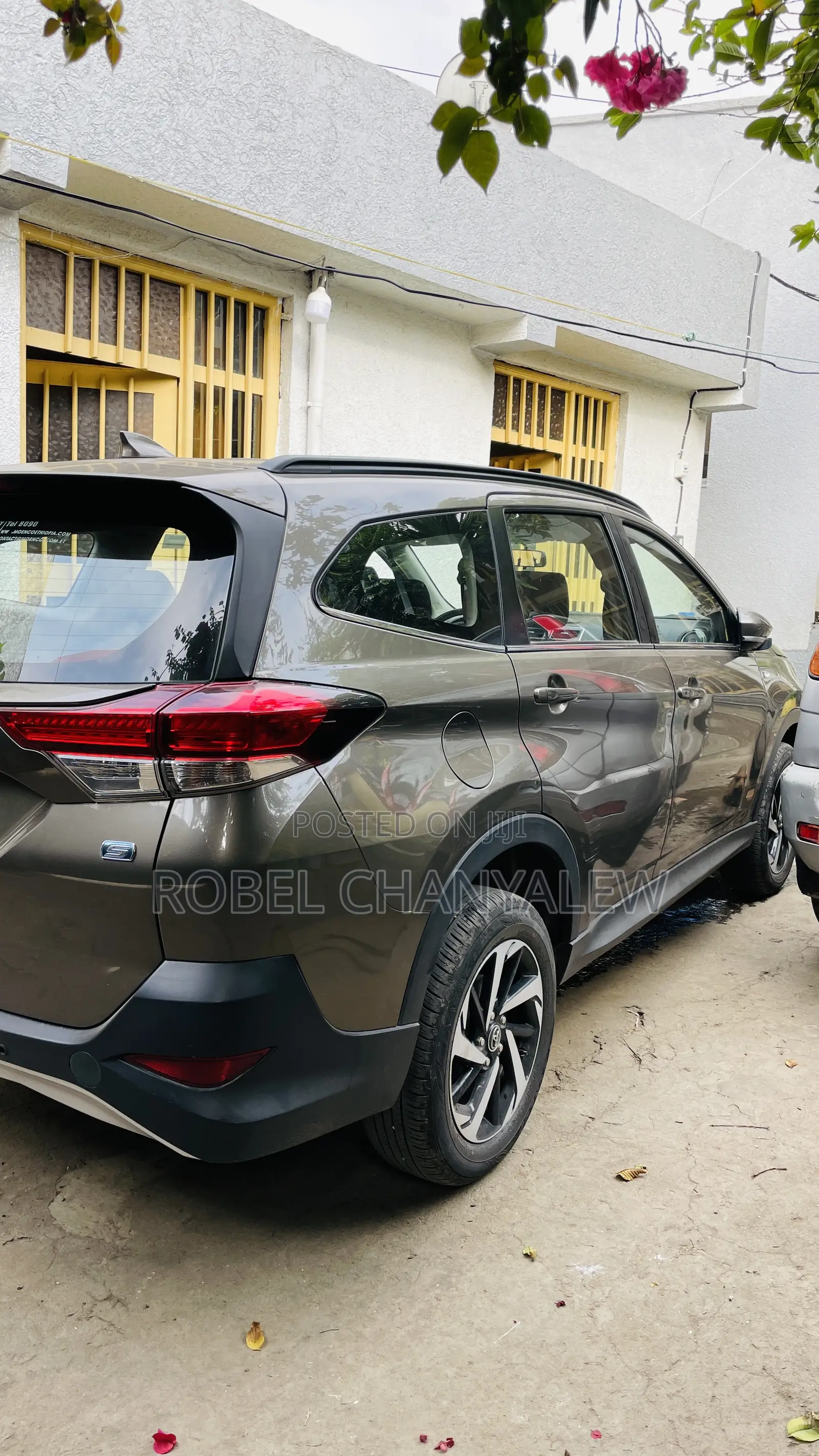 Toyota Rush 2022 Brown