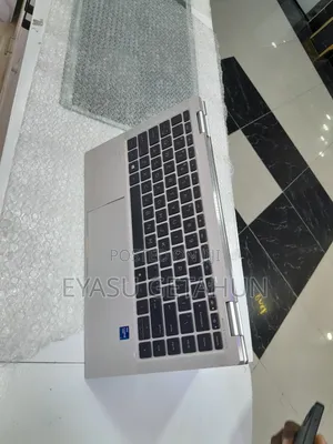 New Laptop HP EliteBook 1040 G8 16GB Intel Core i7 SSD 512GB