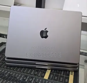 New Laptop Apple MacBook 32GB SSD 512GB