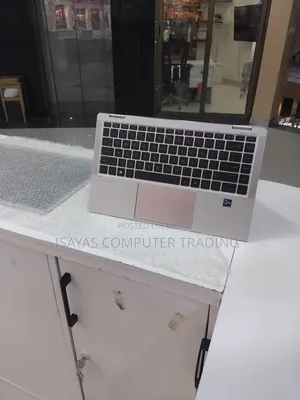 New Laptop HP EliteBook 1040 G8 16GB Intel Core i7 SSD 512GB