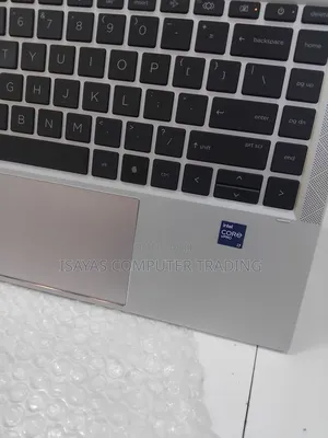 New Laptop HP EliteBook 1040 G8 16GB Intel Core i7 SSD 512GB