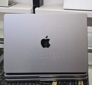 New Laptop Apple MacBook 32GB SSD 512GB