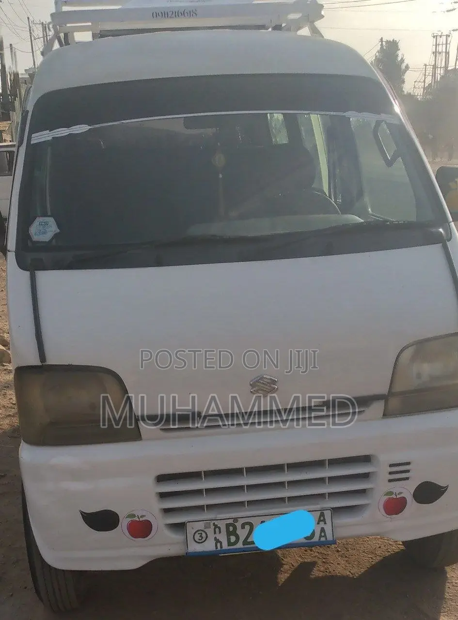 Suzuki Every 2005 White
