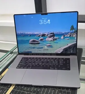 New Laptop Apple MacBook 32GB SSD 1T