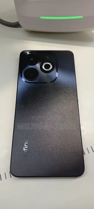 Infinix Smart 8 64 GB Black