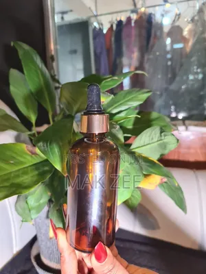 Bottle for Powder and Oil