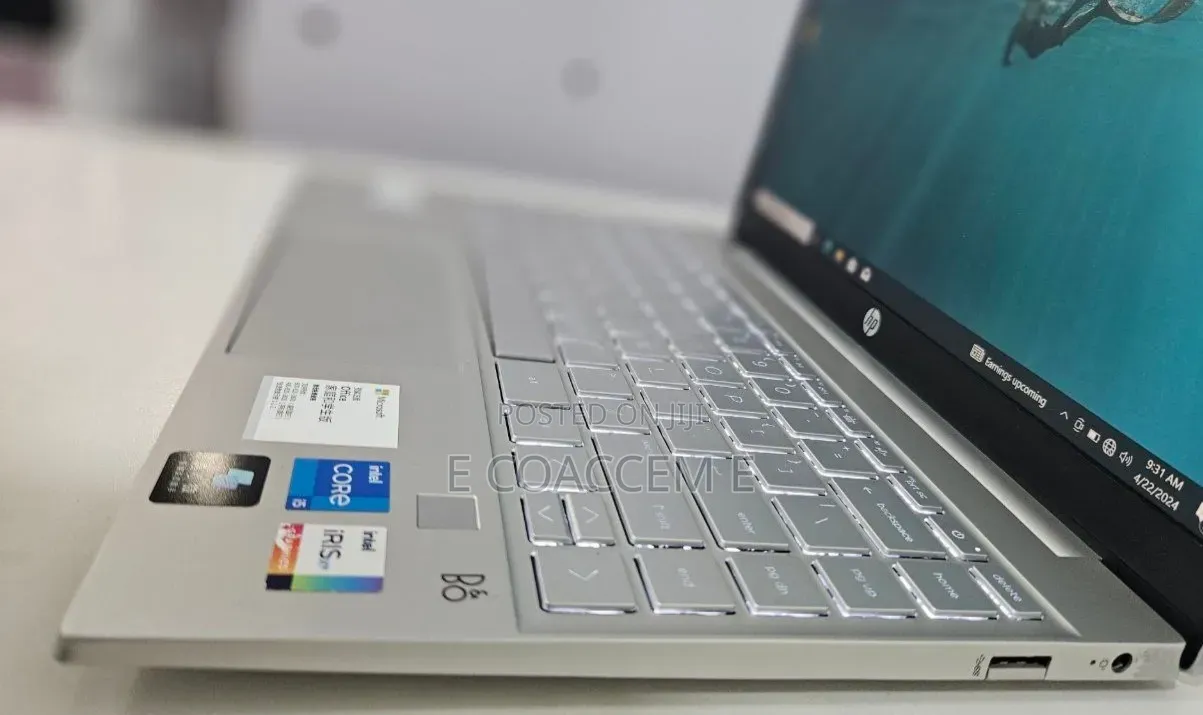 New Laptop HP 8GB Intel Core i5 SSD 512GB