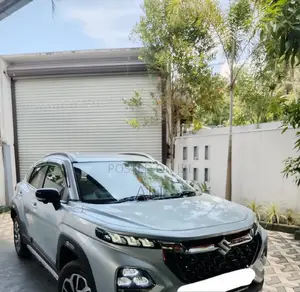 Suzuki Fronx 2025 Silver