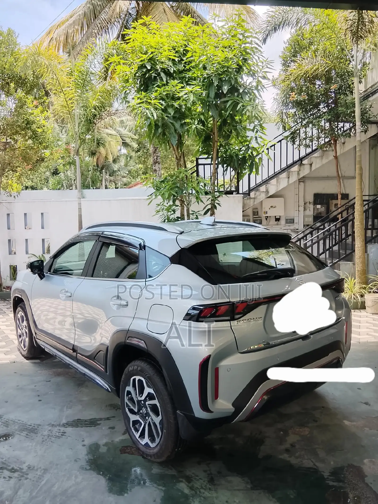 Suzuki Fronx 2025 Silver