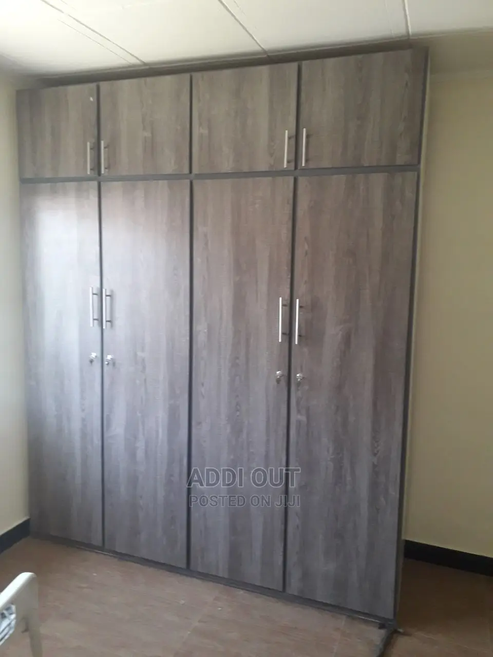 ቁምሳጥን በካሬ/Cupboards