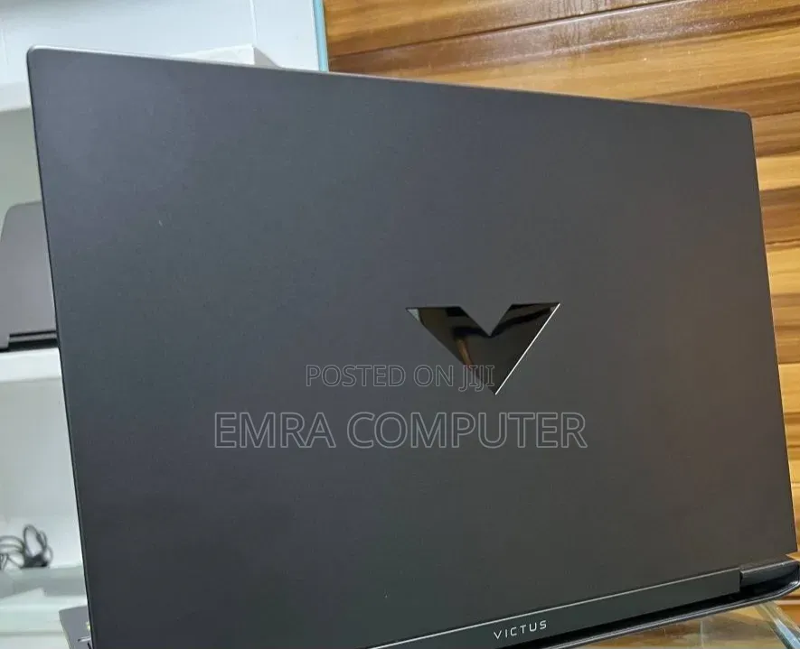 New Laptop HP 16GB Intel Core i5 SSD 512GB