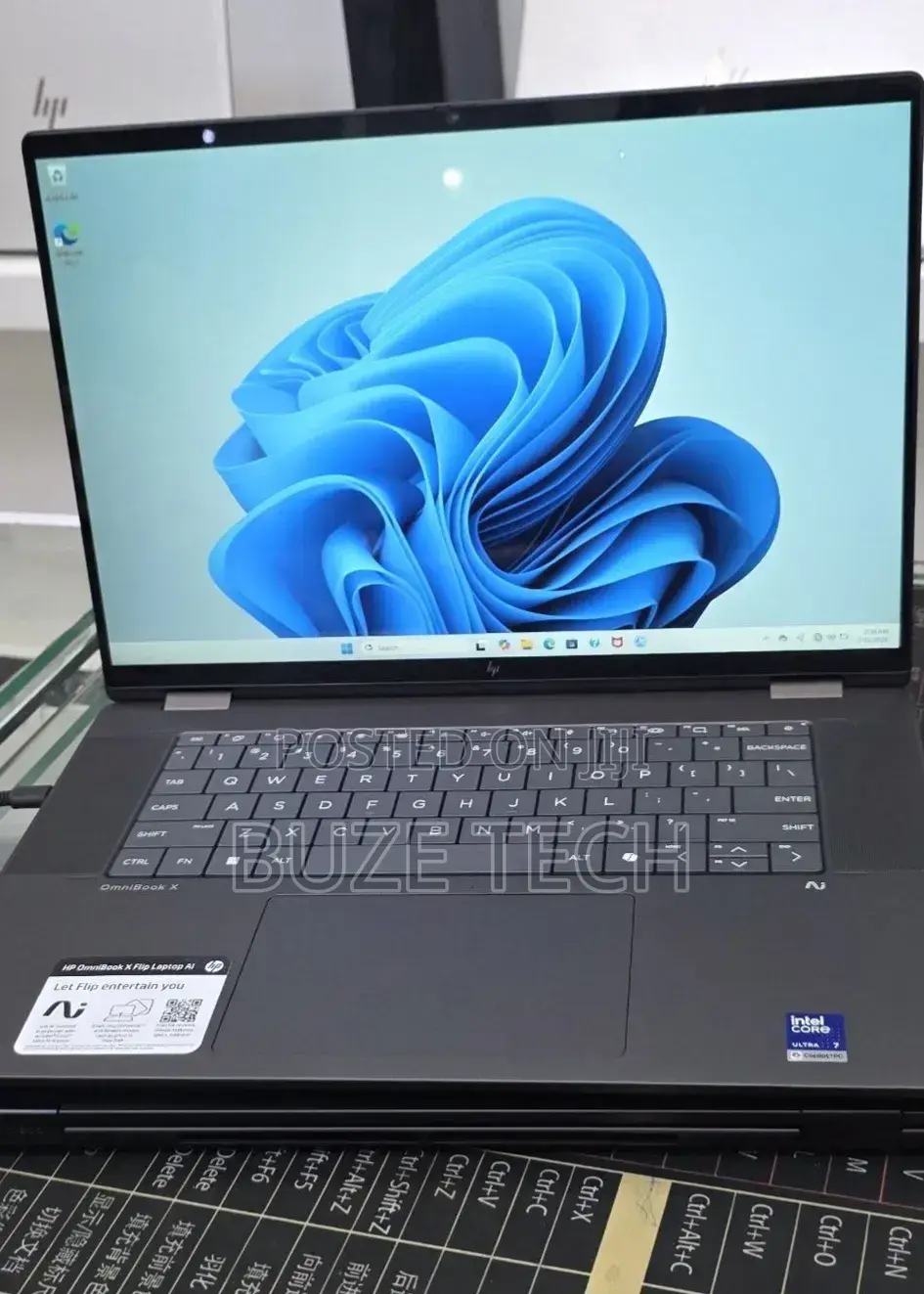 New Laptop HP OmniBook X Flip 16" 16GB Intel Core i7 SSD 1T