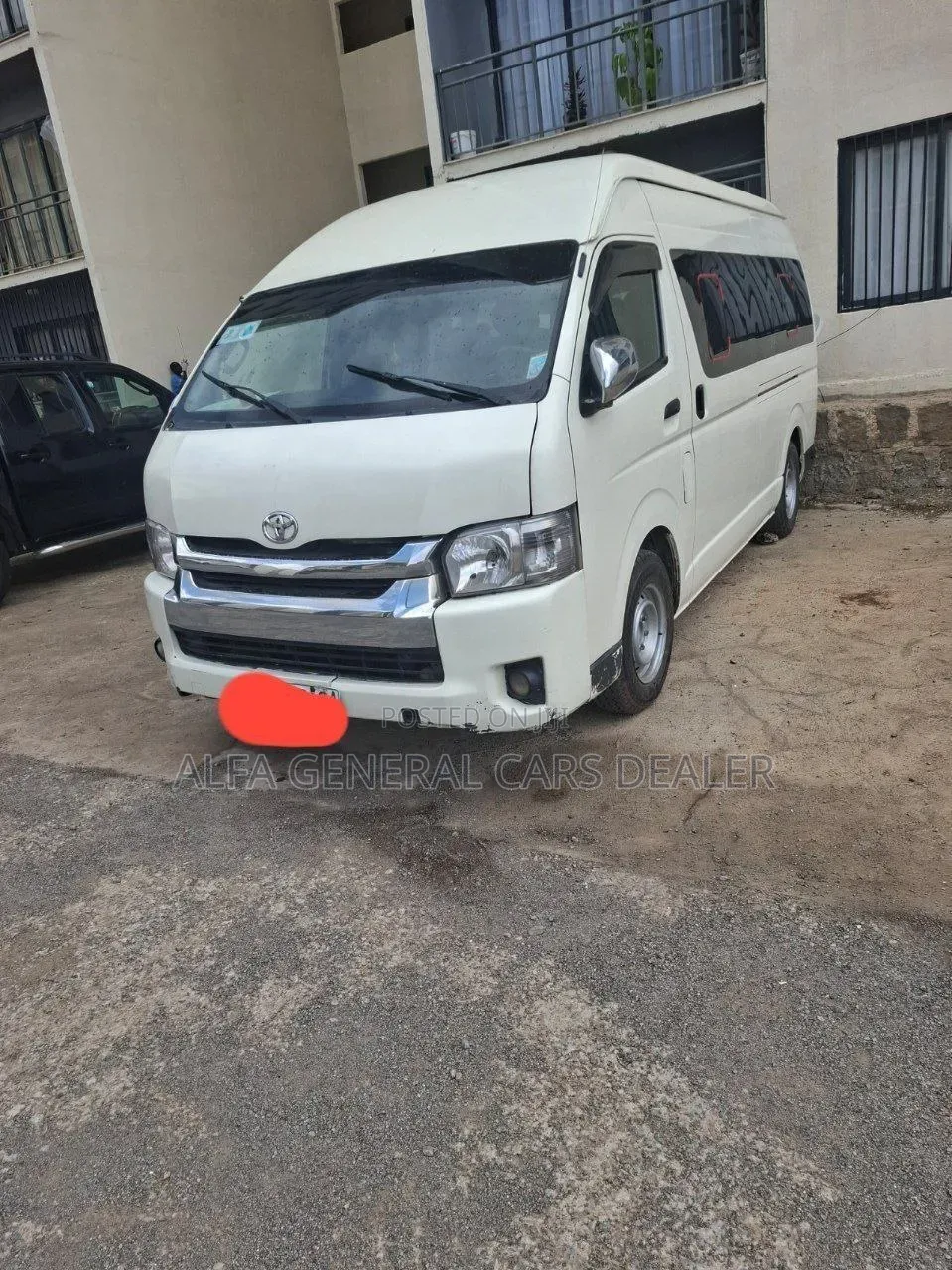 Toyota HiAce 2013